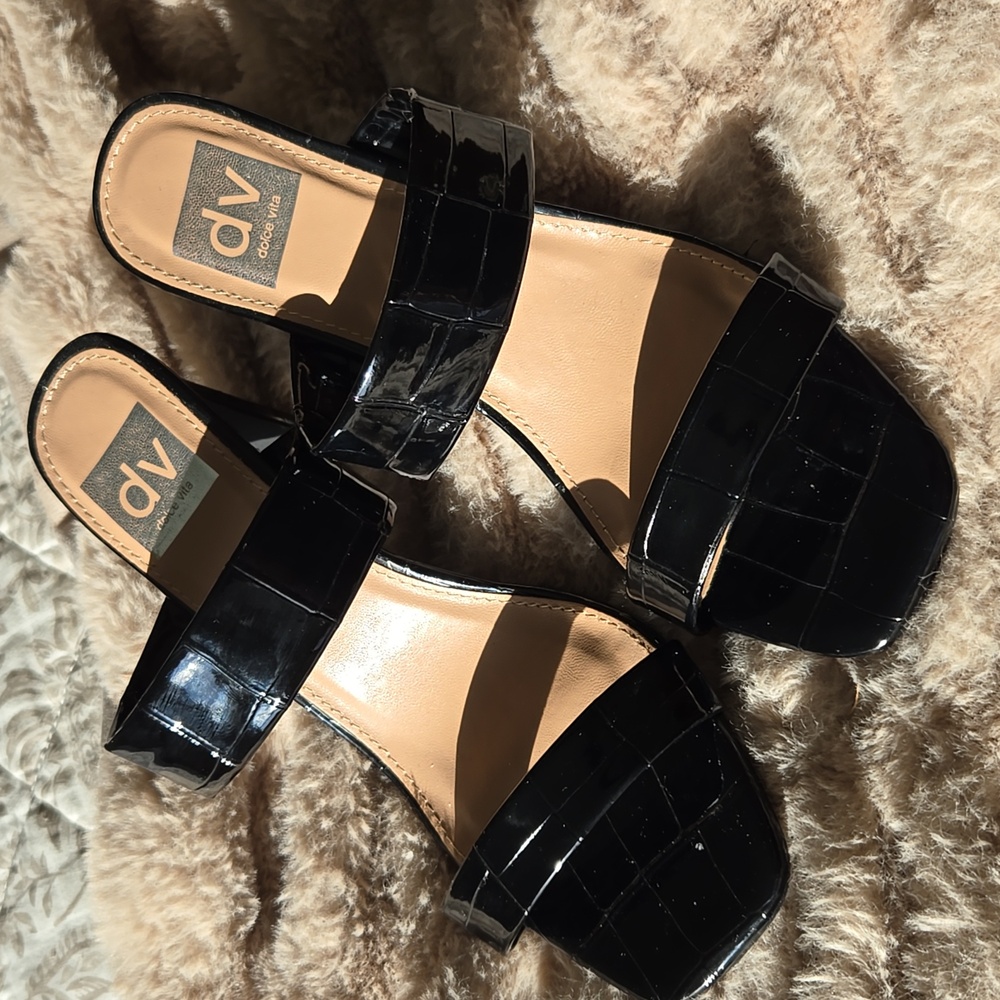 Dolce Vita Selsta Black Slip-on Size 7
